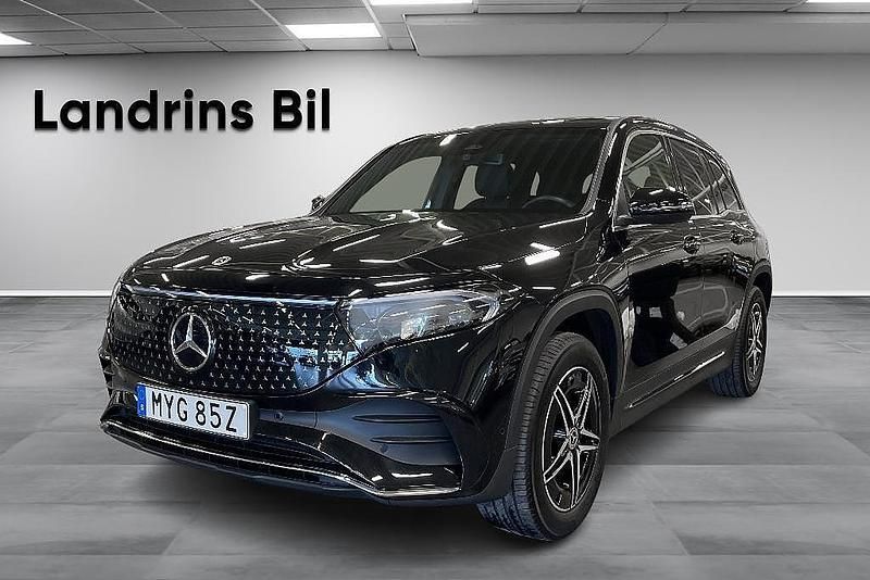 Svart Begagnad 2025 Mercedes EQB250+ AMG SUV | 499 000 kr (Superpris) - Bild 1/4