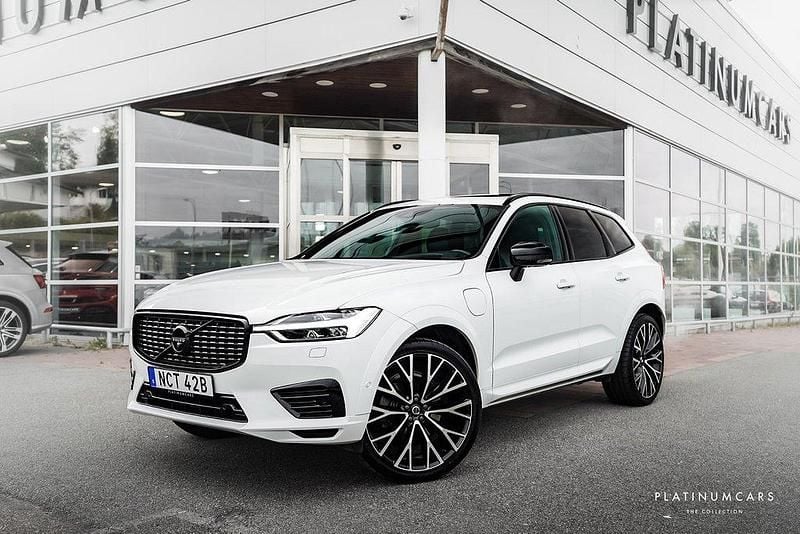 Vit Begagnad 2020 Volvo XC60 R-Design SUV | 449 000 kr (Lite dyr) - Bild 1/4