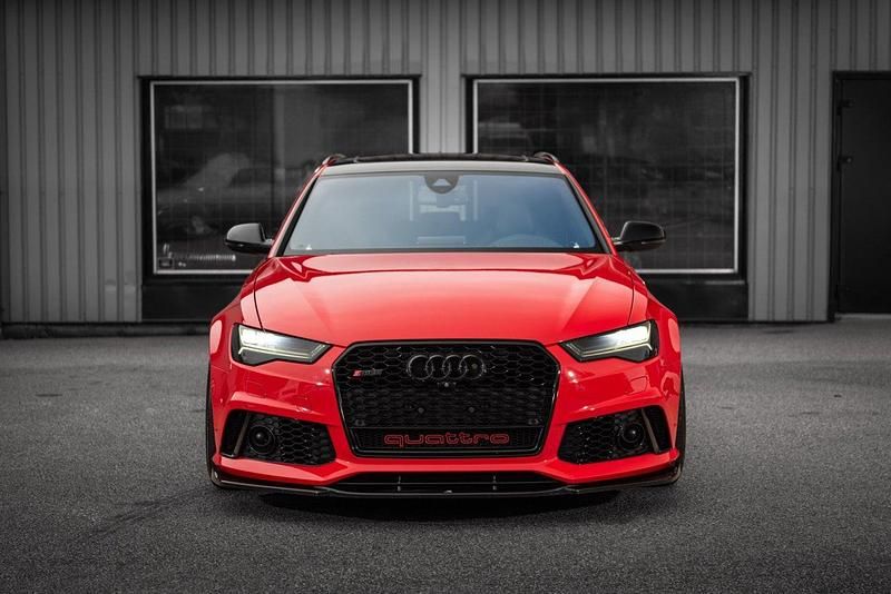 Begagnad Audi RS6 Exclusive 694 HK (510 kW) 2015 Röd Kombi