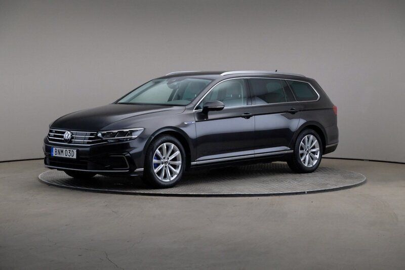 Mörkgrå Begagnad 2020 VW Passat GTE Kombi | 235 000 kr (Bra pris) - Bild 1/4