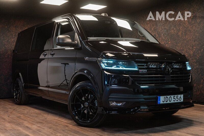 Svart Begagnad 2022 VW T6.1 Van | 589 500 kr - Bild 1/4
