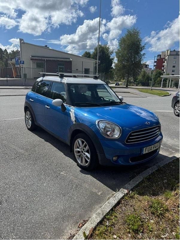 Blå Begagnad 2013 Mini Cooper D Countryman SUV | 99 000 kr (Lite dyr) - Bild 1/4