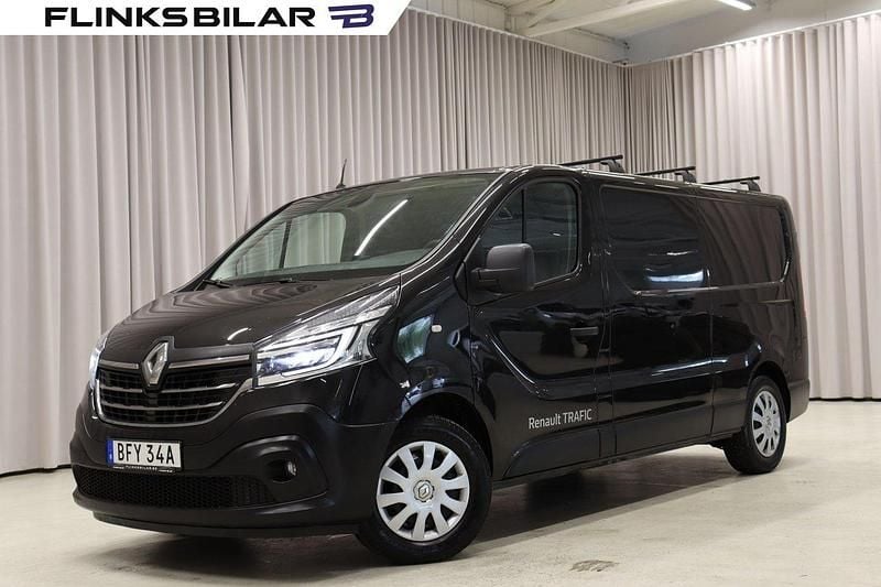 Svart (svart metallic) Begagnad 2020 Renault Trafic Van | 249 900 kr (Marknadspris) - Bild 1/4