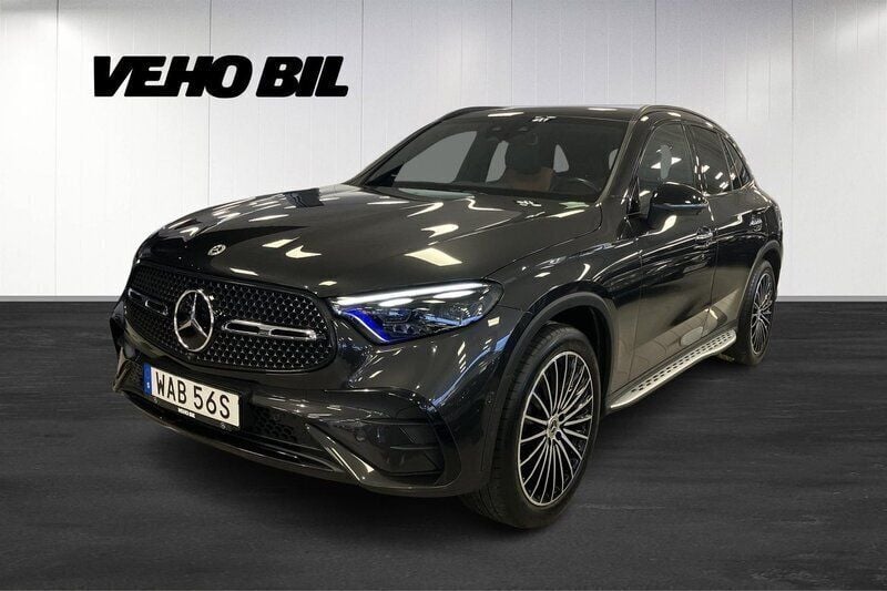 Grå Begagnad 2022 Mercedes GLC220 AMG line SUV | 619 000 kr - Bild 1/4