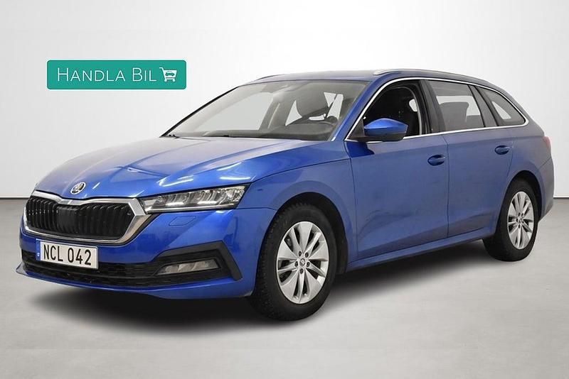 Blå Begagnad 2020 Skoda Octavia Ambition Kombi | 204 700 kr (Marknadspris) - Bild 1/4