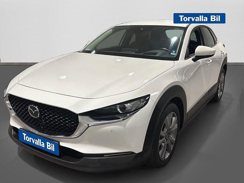 Vit Begagnad 2021 Mazda CX-30 SUV | 244 900 kr (Marknadspris) - Bild 1/4