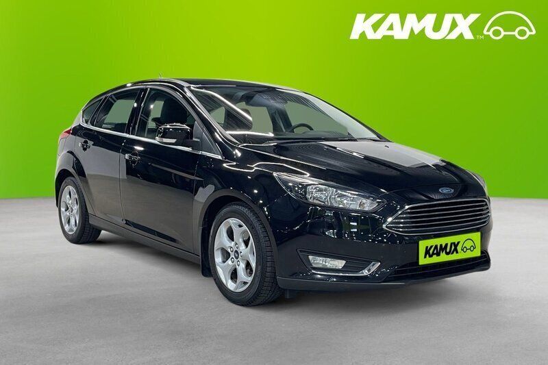 Svart Begagnad 2015 Ford Focus Titanium Halvkombi | 119 800 kr (Marknadspris) - Bild 1/4