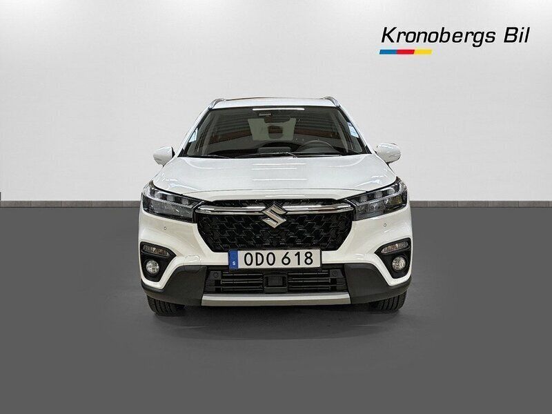 Begagnad Suzuki SX4 S-Cross 130 HK (95 kW) 2023 Vit SUV