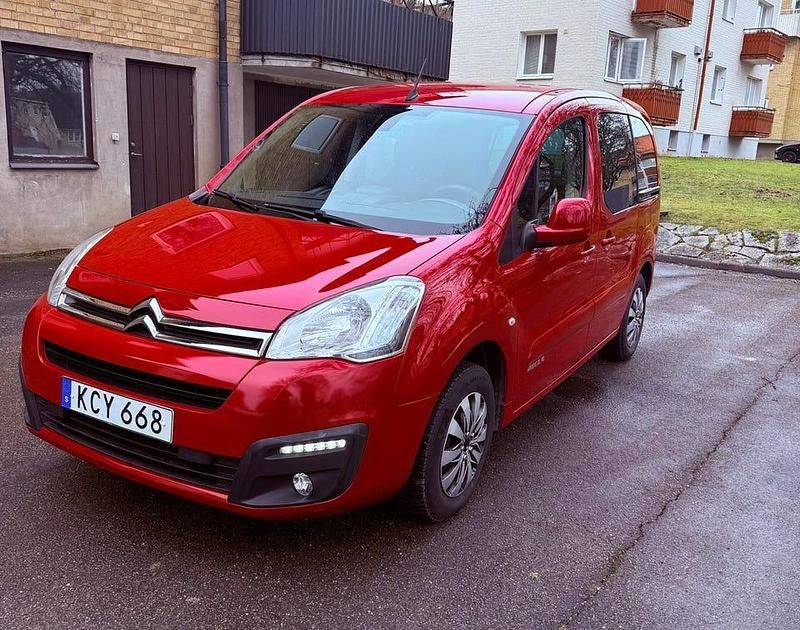 Begagnad Citroën Berlingo 99 HK (72 kW) 2015 Minibuss