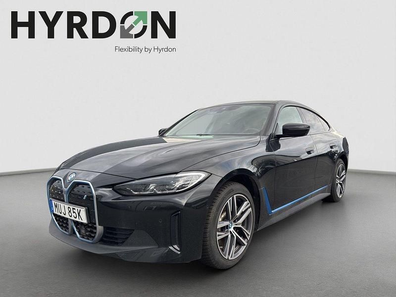 Svart Begagnad 2024 BMW i4 Sedan | 469 000 kr (Marknadspris) - Bild 1/4