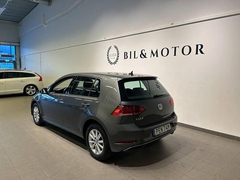 Begagnad VW Golf VII 116 HK (85 kW) 2018 Mörkgrå Halvkombi