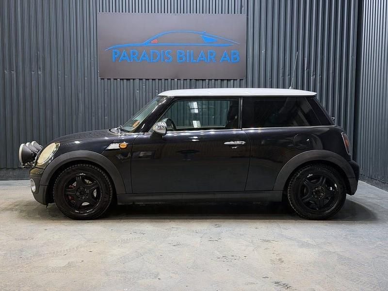 Begagnad Mini Cooper Pepper 120 HK (88 kW) 2007 Svart Halvkombi