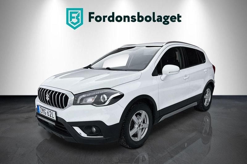 Vit Begagnad 2019 Suzuki SX4 S-Cross SUV | 135 900 kr (Marknadspris) - Bild 1/4