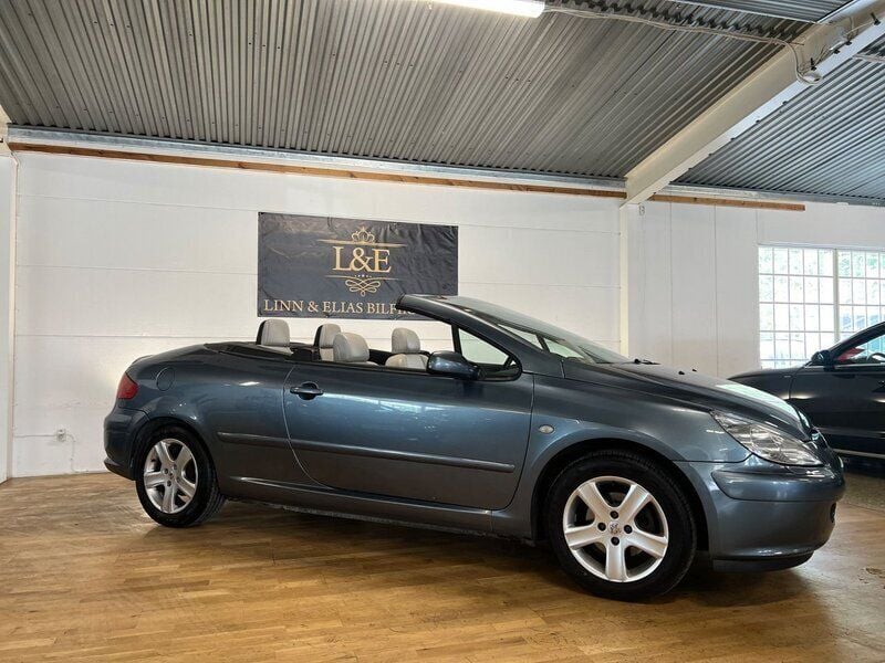 Mörkgrå Begagnad 2004 Peugeot 307 CC Cab | 49 900 kr - Bild 1/4