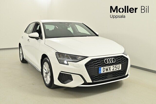 Ibisvit Begagnad 2022 Audi A3 Proline Halvkombi | 214 000 kr (Marknadspris) - Bild 1/4