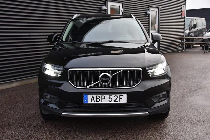 Begagnad Volvo XC40 Inscription 262 HK (192 kW) 2021 Svart SUV