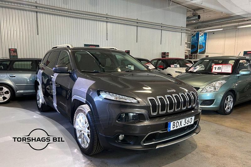 Grön Begagnad 2015 Jeep Cherokee SUV | 129 900 kr (Lite dyr) - Bild 1/3
