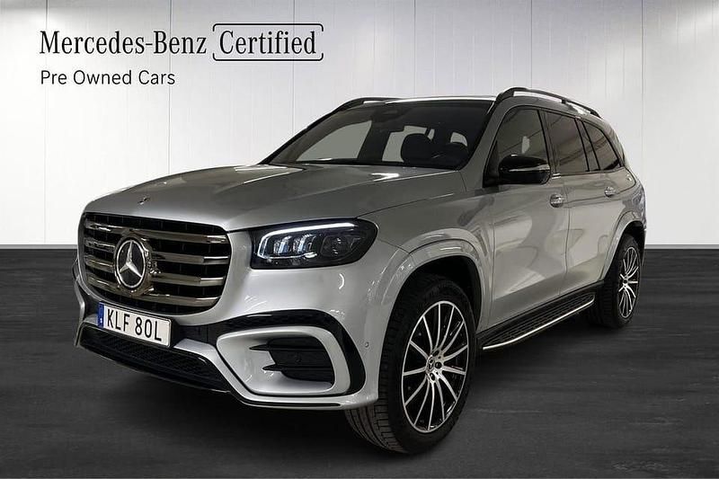 Silver Begagnad 2024 Mercedes GLS450 SUV | 1 099 900 kr (Marknadspris) - Bild 1/4