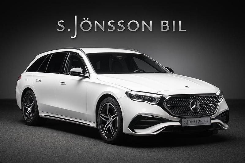 Polarvit Begagnad 2024 Mercedes E300 AMG Kombi | 589 000 kr (Marknadspris) - Bild 1/4