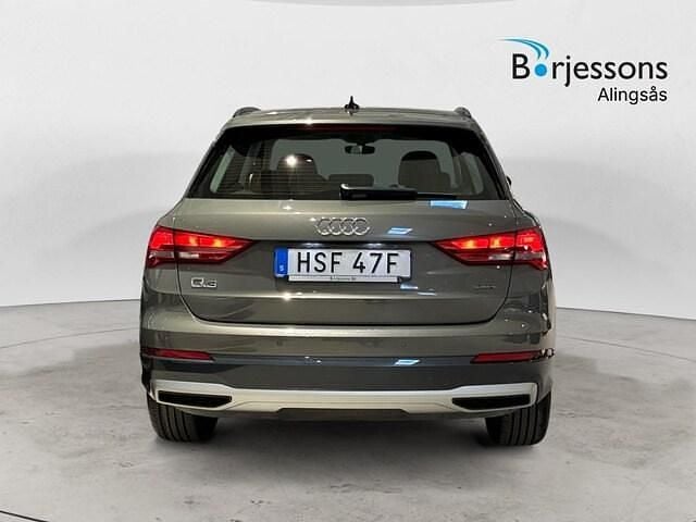 Begagnad Audi Q3 Advanced 192 HK (141 kW) 2023 Grå SUV