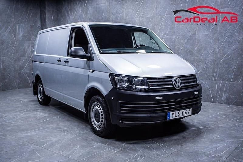 Silver Begagnad 2018 VW T6 Van | 174 800 kr (Marknadspris) - Bild 1/4