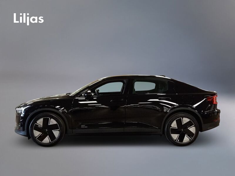 Begagnad Polestar 2 Plus 223 kW (304 HK) 2024 Svart Halvkombi
