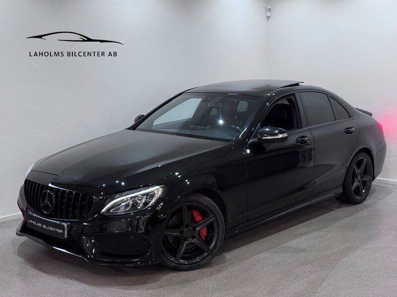 Svart Begagnad 2015 Mercedes C220 AMG line Sedan | 199 900 kr (Dyr) - Bild 1/4