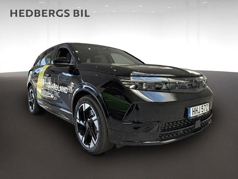 Svart Begagnad 2024 Opel Grandland Electric Ultimate SUV | 549 900 kr - Bild 1/4