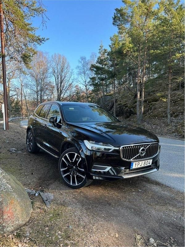 Svart Begagnad 2018 Volvo XC60 Inscription SUV | 249 500 kr (Lite dyr) - Bild 1/4