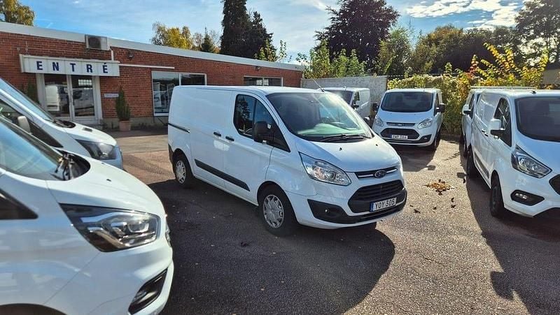 Vit Begagnad 2018 Ford Transit Custom Van | 186 250 kr (Marknadspris) - Bild 1/4