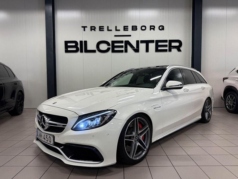 Vit Begagnad 2015 Mercedes C63S AMG AMG Kombi | 499 900 kr (Lite dyr) - Bild 1/4