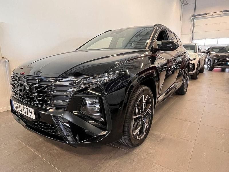 Svart Begagnad 2024 Hyundai Tucson Advanced SUV | 494 000 kr - Bild 1/4