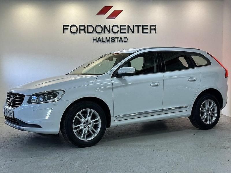 Vit Begagnad 2015 Volvo XC60 Summum SUV | 209 000 kr (Marknadspris) - Bild 1/4