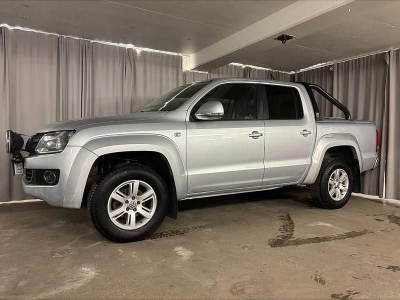 Begagnad VW Amarok Highline 163 HK (119 kW) 2012 Silver Pickup