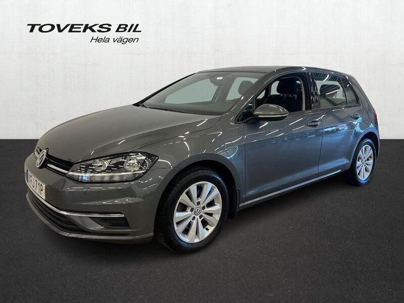 Mörkgrå (grå) Begagnad 2019 VW Golf VII Comfortline Cab | 189 900 kr - Bild 1/4