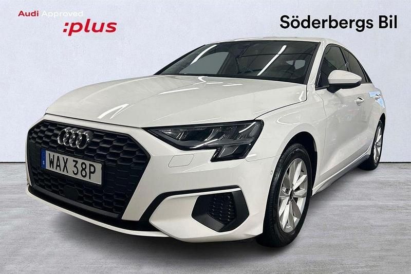 Vit Begagnad 2023 Audi A3 Proline Sedan | 299 000 kr (Marknadspris) - Bild 1/4
