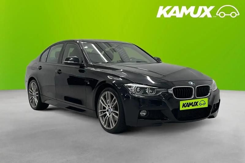 Svart Begagnad 2018 BMW 320 M Sport Sedan | 288 700 kr (Dyr) - Bild 1/4