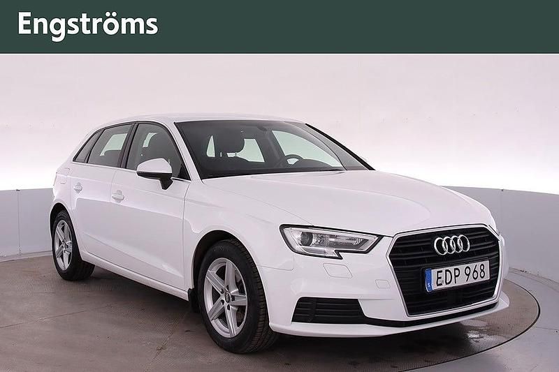 Begagnad Audi A3 Sportback 150 HK (110 kW) 2017 Vit Halvkombi