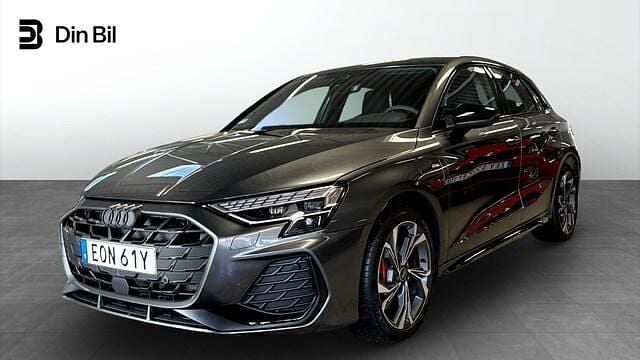 Begagnad Audi A3 Sportback e-tron S-Line 272 HK (200 kW) 2025 Daytonagrå pärleffekt Halvkombi