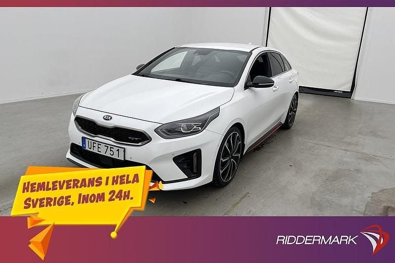 Vit Begagnad 2019 Kia ProCeed GT Halvkombi | 183 800 kr (Marknadspris) - Bild 1/3