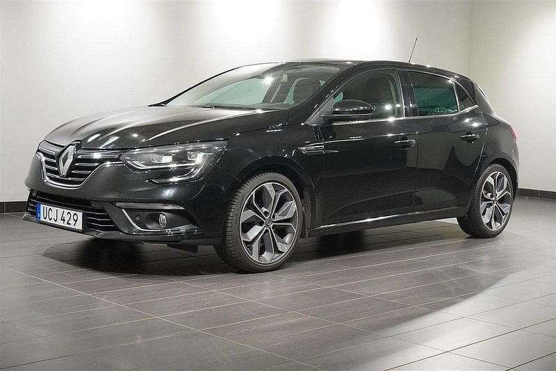 Svart Begagnad 2018 Renault Mégane IV Bose Edition Halvkombi | 149 900 kr (Marknadspris) - Bild 1/2
