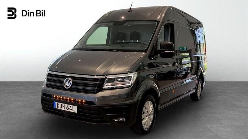 Grå (indiumgrå metallic) Begagnad 2023 VW Crafter Van | 529 900 kr (Lite dyr) - Bild 1/4