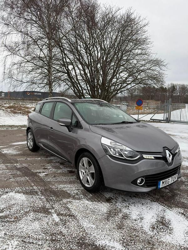 Begagnad Renault Clio IV 90 HK (66 kW) 2016 Kombi