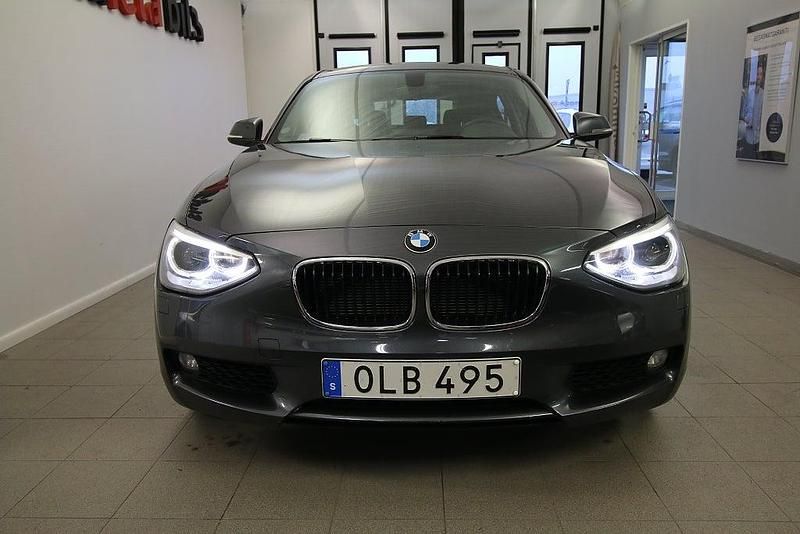 Begagnad BMW 120 184 HK (135 kW) 2014 Grå Halvkombi