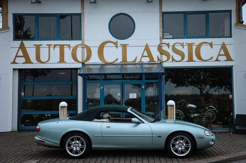 Begagnad 2002 Jaguar XK Cab | 225 000 kr - Bild 1/4