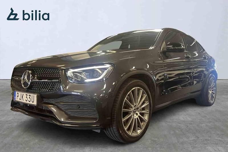 Grå Begagnad 2019 Mercedes GLC300 AMG Sportkupé | 449 000 kr - Bild 1/1