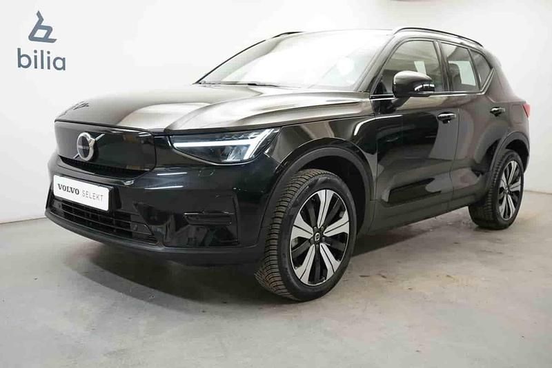Svart Begagnad 2023 Volvo XC40 Single Motor SUV | 329 900 kr - Bild 1/1