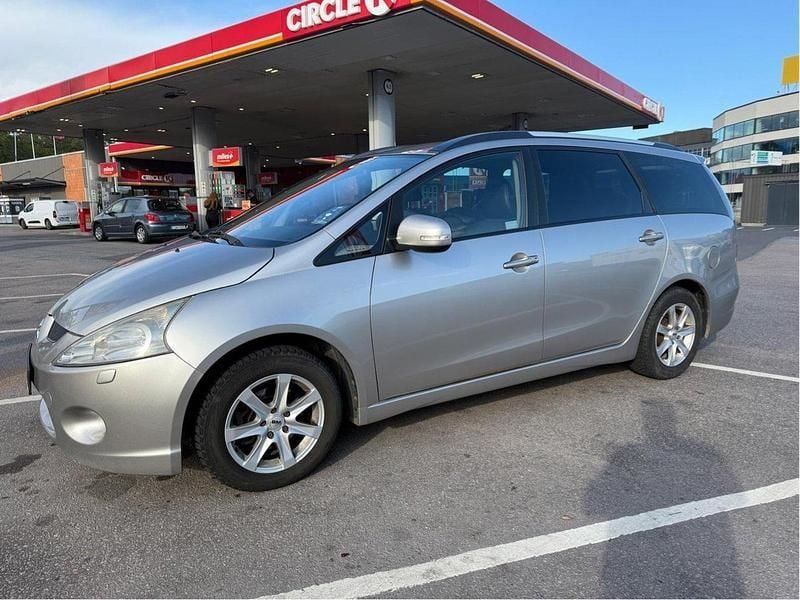 Silver Begagnad 2010 Mitsubishi Grandis Minibuss | 42 000 kr (Marknadspris) - Bild 1/4