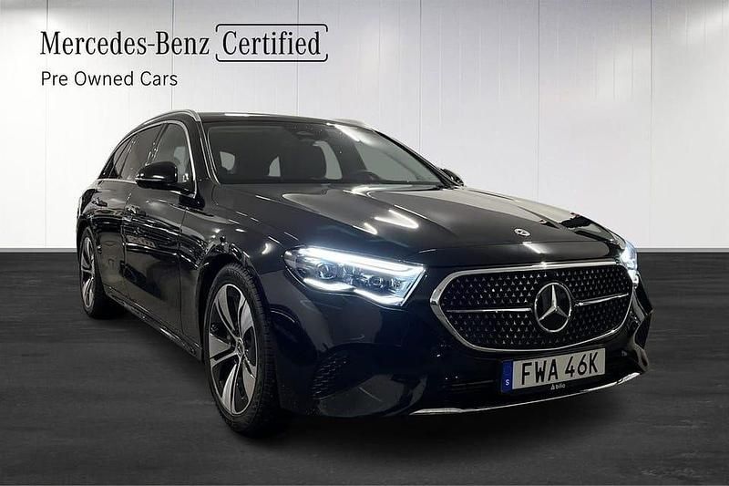 Begagnad Mercedes E300 317 HK (233 kW) 2024 Svart Kombi