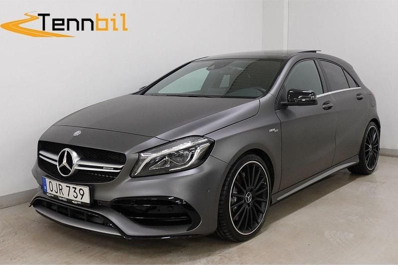 Svart Begagnad 2017 Mercedes A45 AMG Exclusive Halvkombi | 319 900 kr (Marknadspris) - Bild 1/4